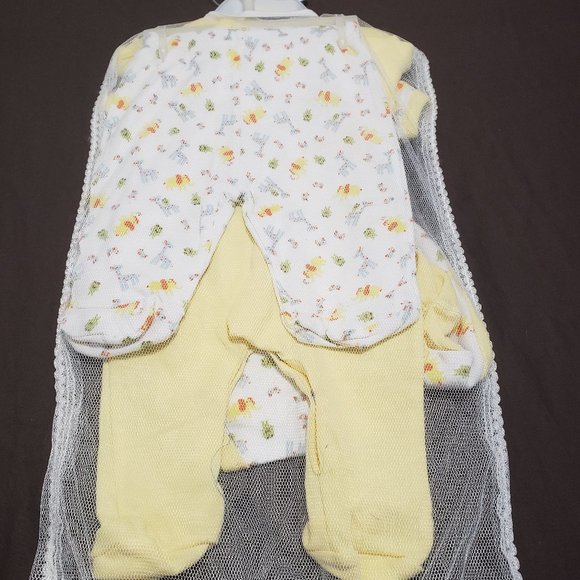 Baby Clothes Gift Set Bundle Animal Theme Gender Neutral 0-3 Month New With Tags - Picture 2 of 7